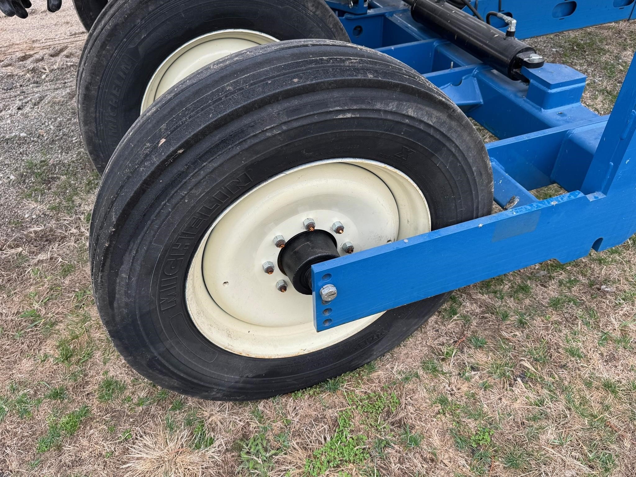 2022 Kinze 3605 Planter