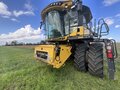 2016 New Holland CR8.90 Combine
