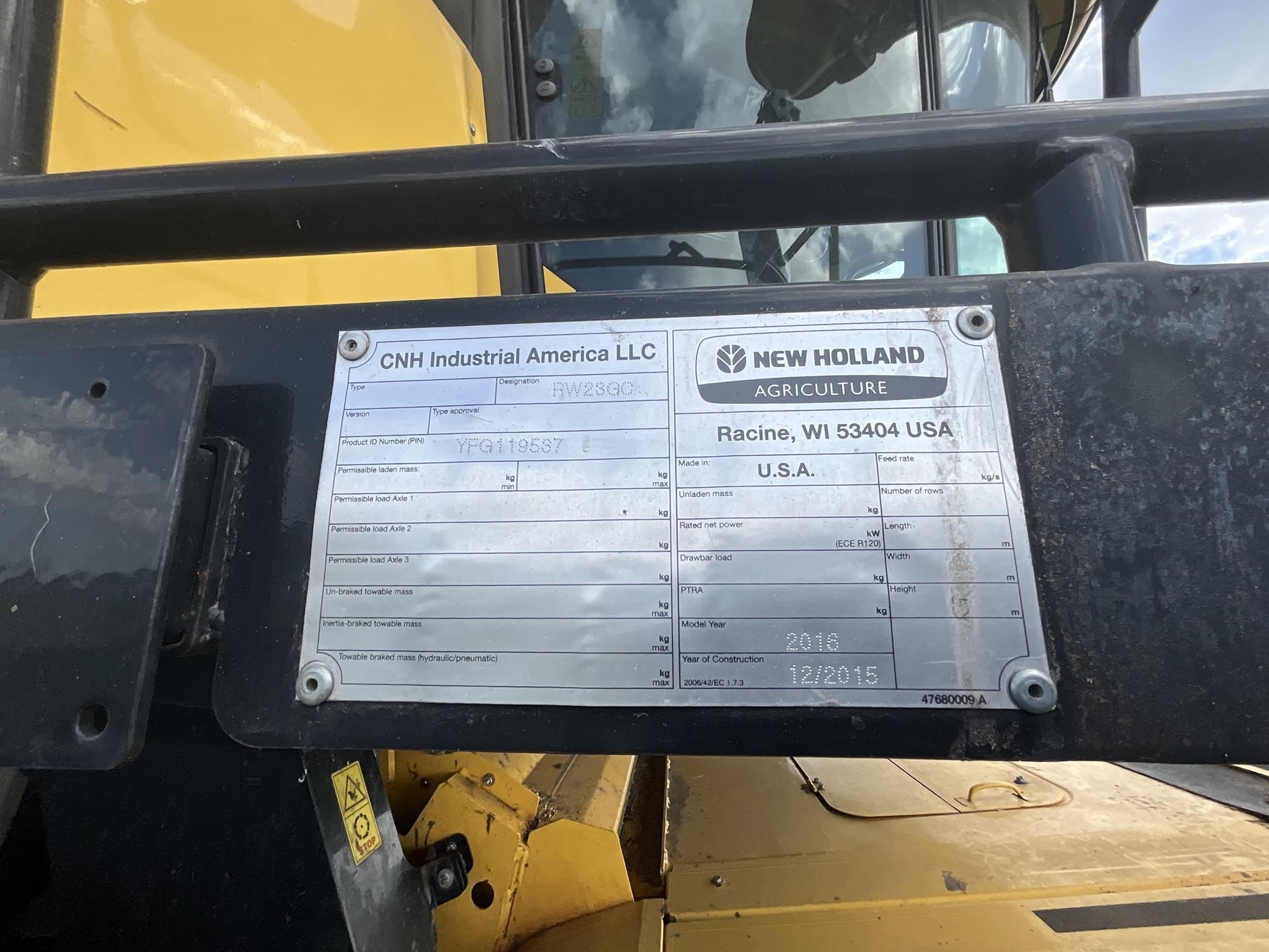 2016 New Holland CR8.90 Combine