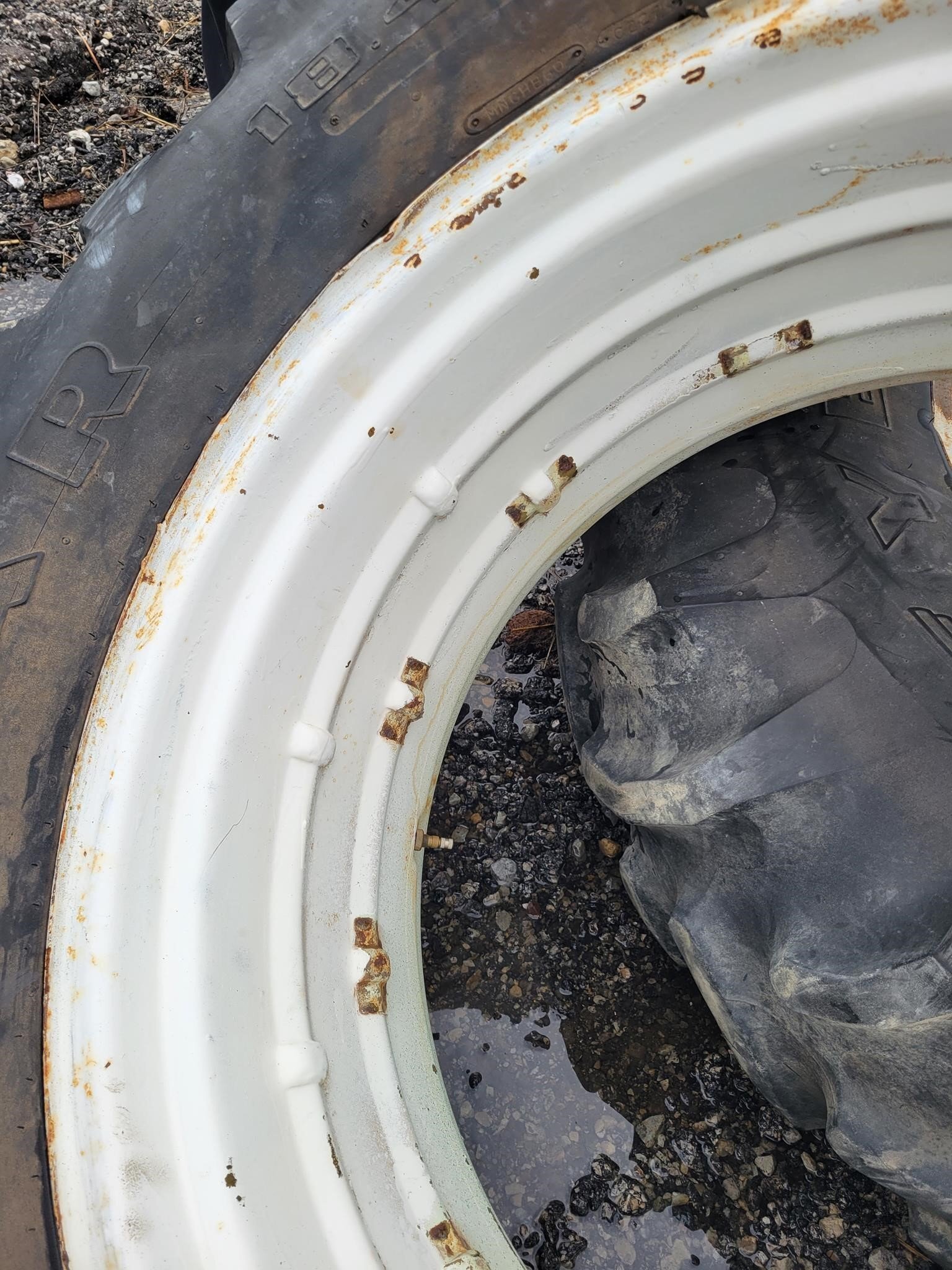  Goodyear 18.4-34 Wheels / Tires / Track