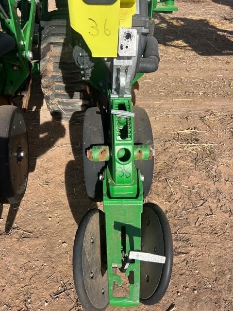 2016 John Deere DB60 Planter