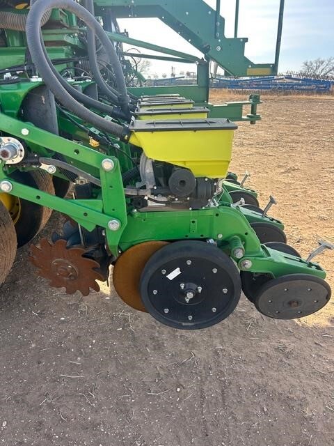 2016 John Deere DB60 Planter