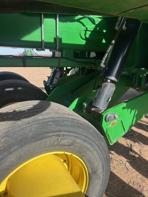 2016 John Deere DB60 Planter
