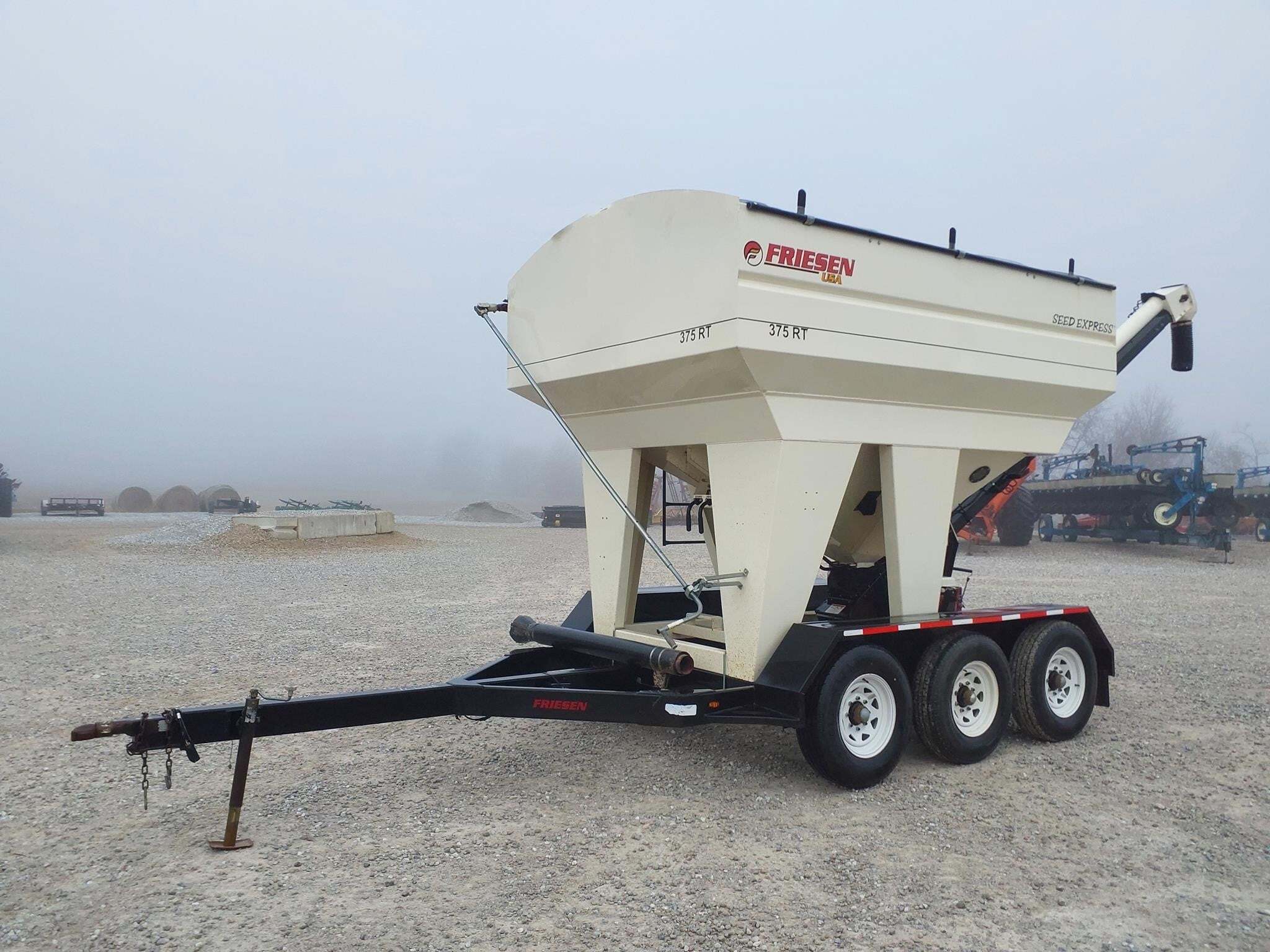  Friesen 375RT Seed Tender