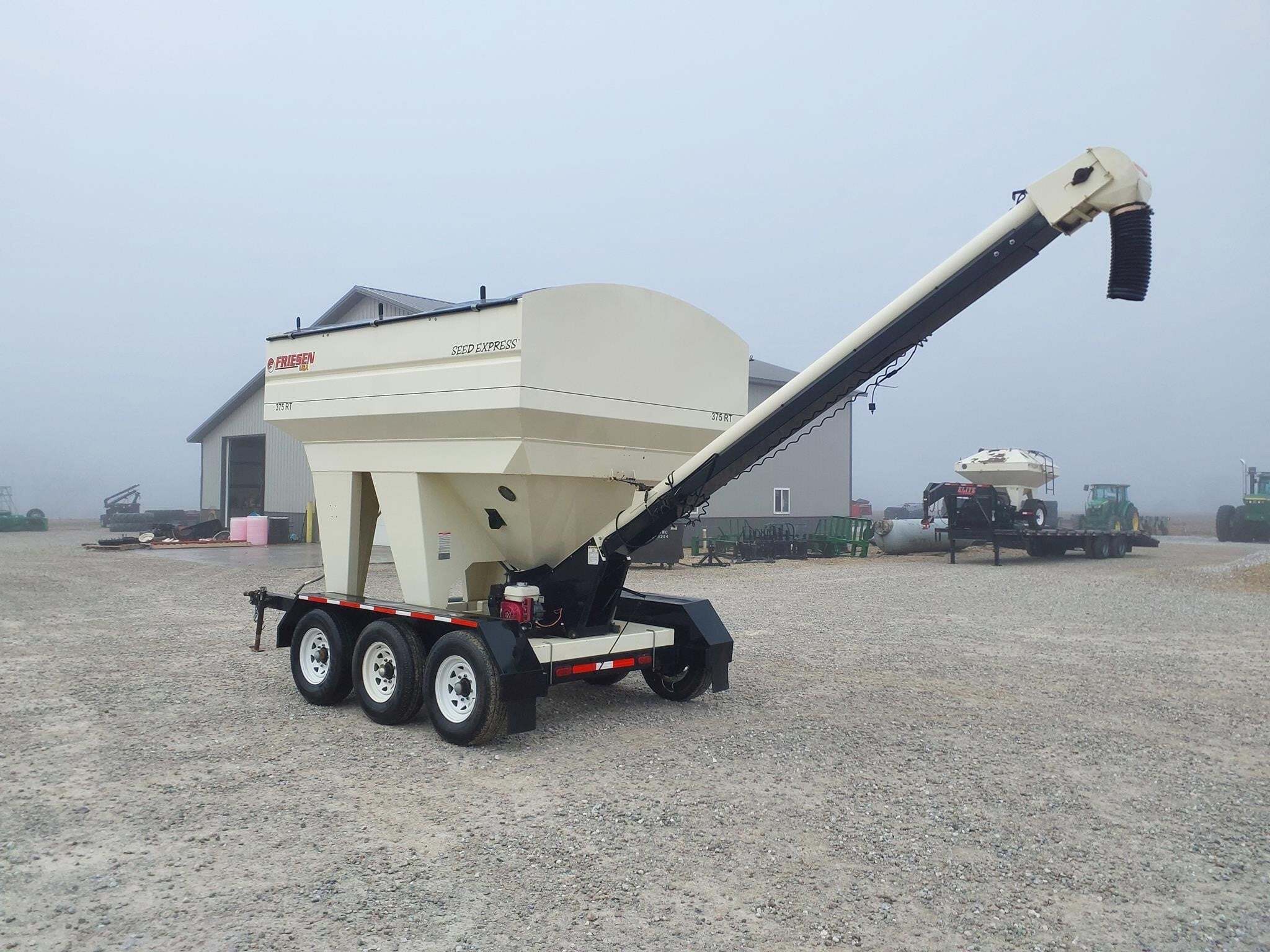  Friesen 375RT Seed Tender