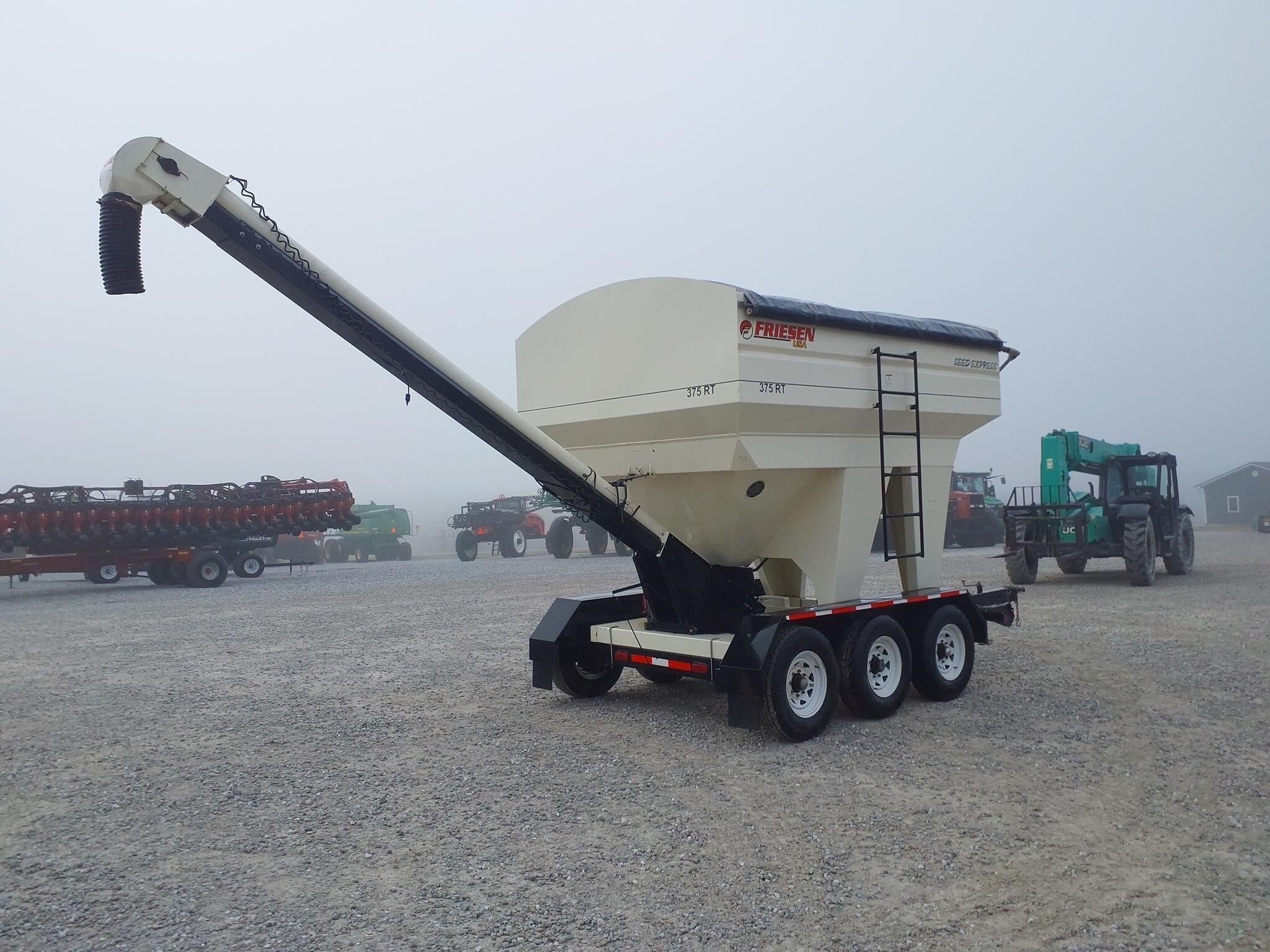  Friesen 375RT Seed Tender