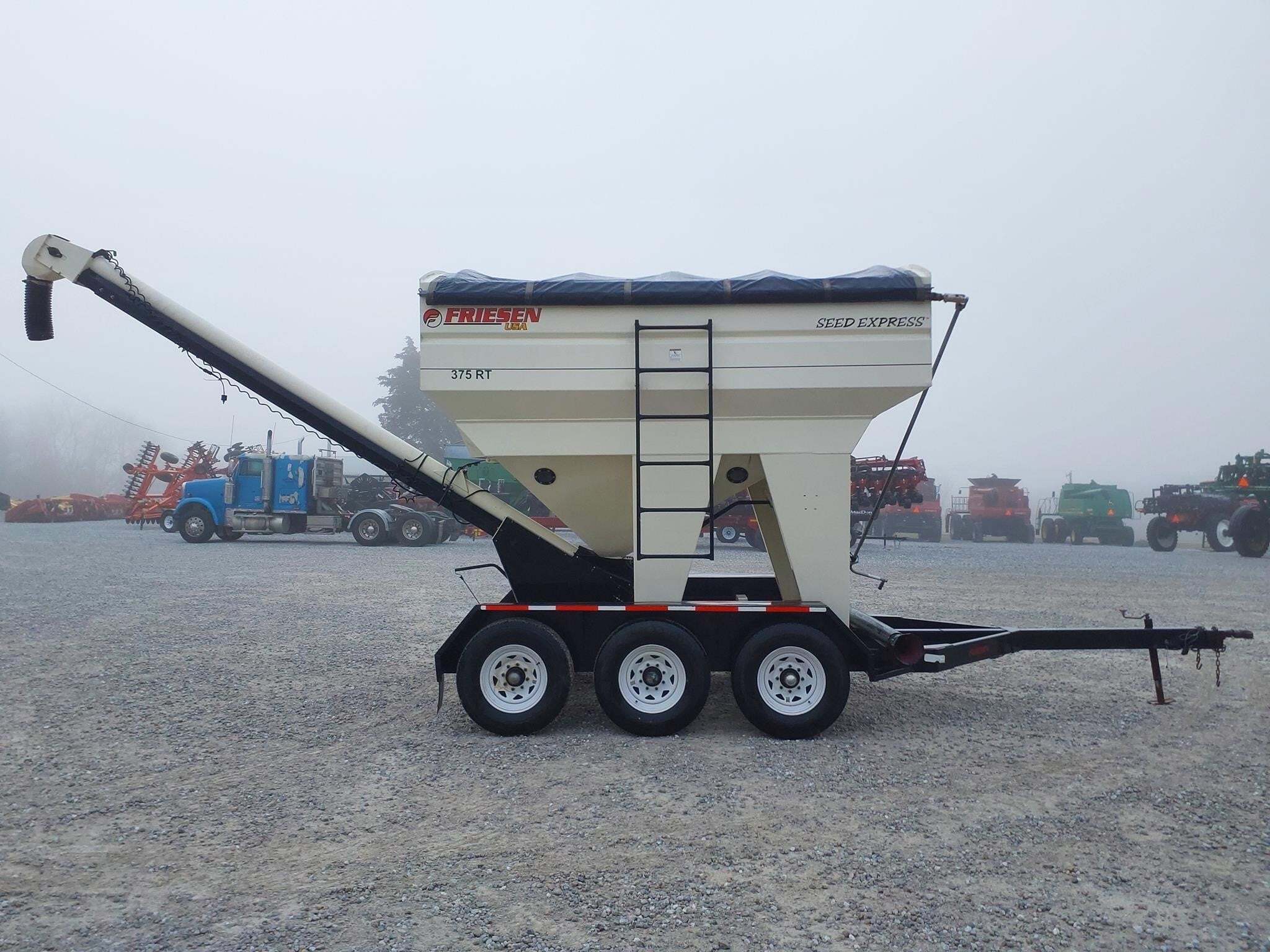  Friesen 375RT Seed Tender