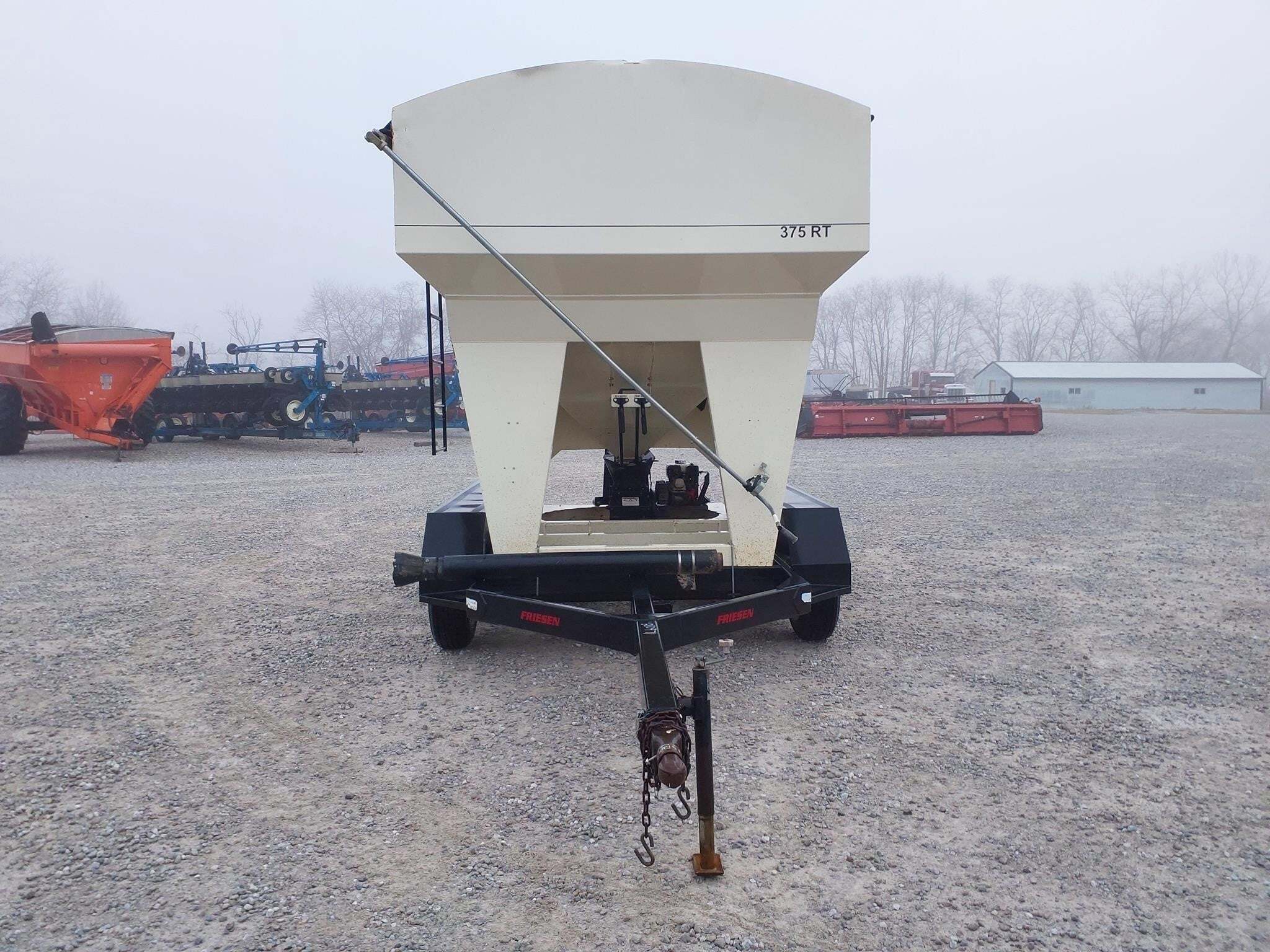  Friesen 375RT Seed Tender