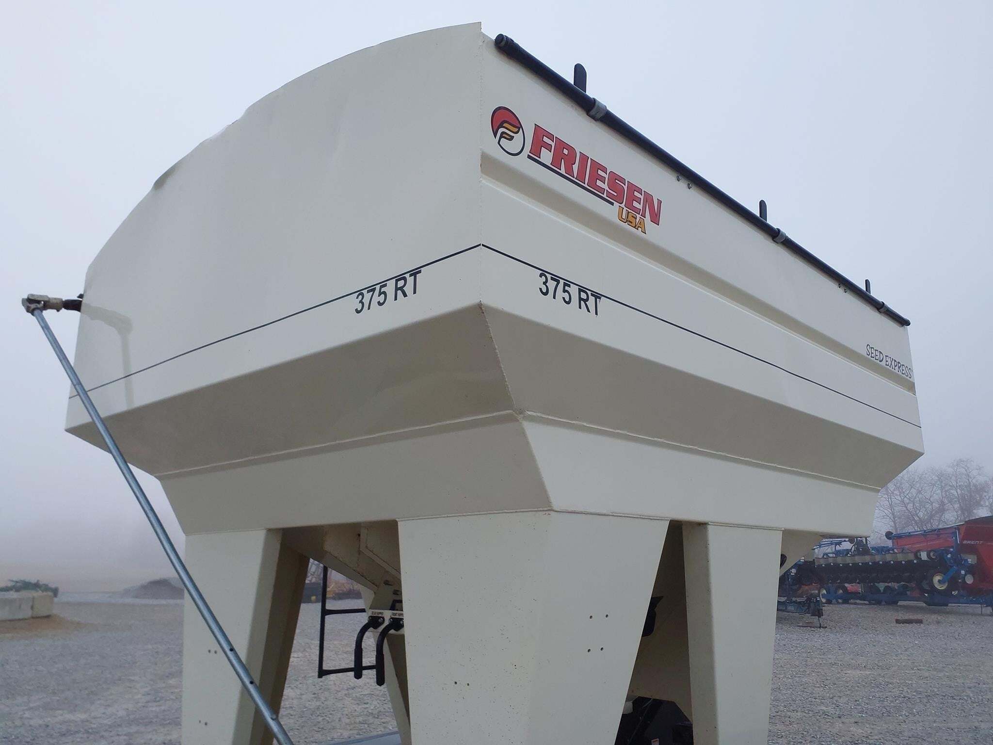  Friesen 375RT Seed Tender