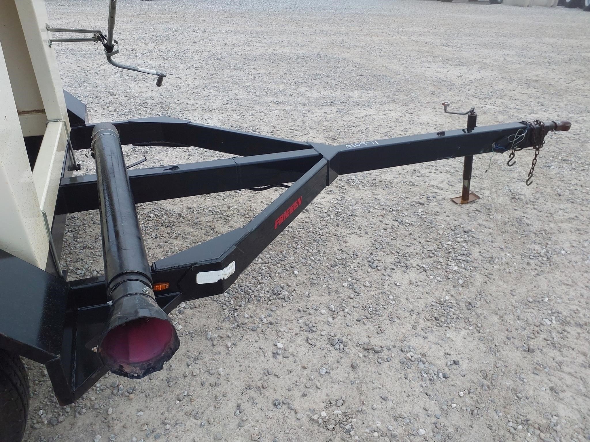  Friesen 375RT Seed Tender