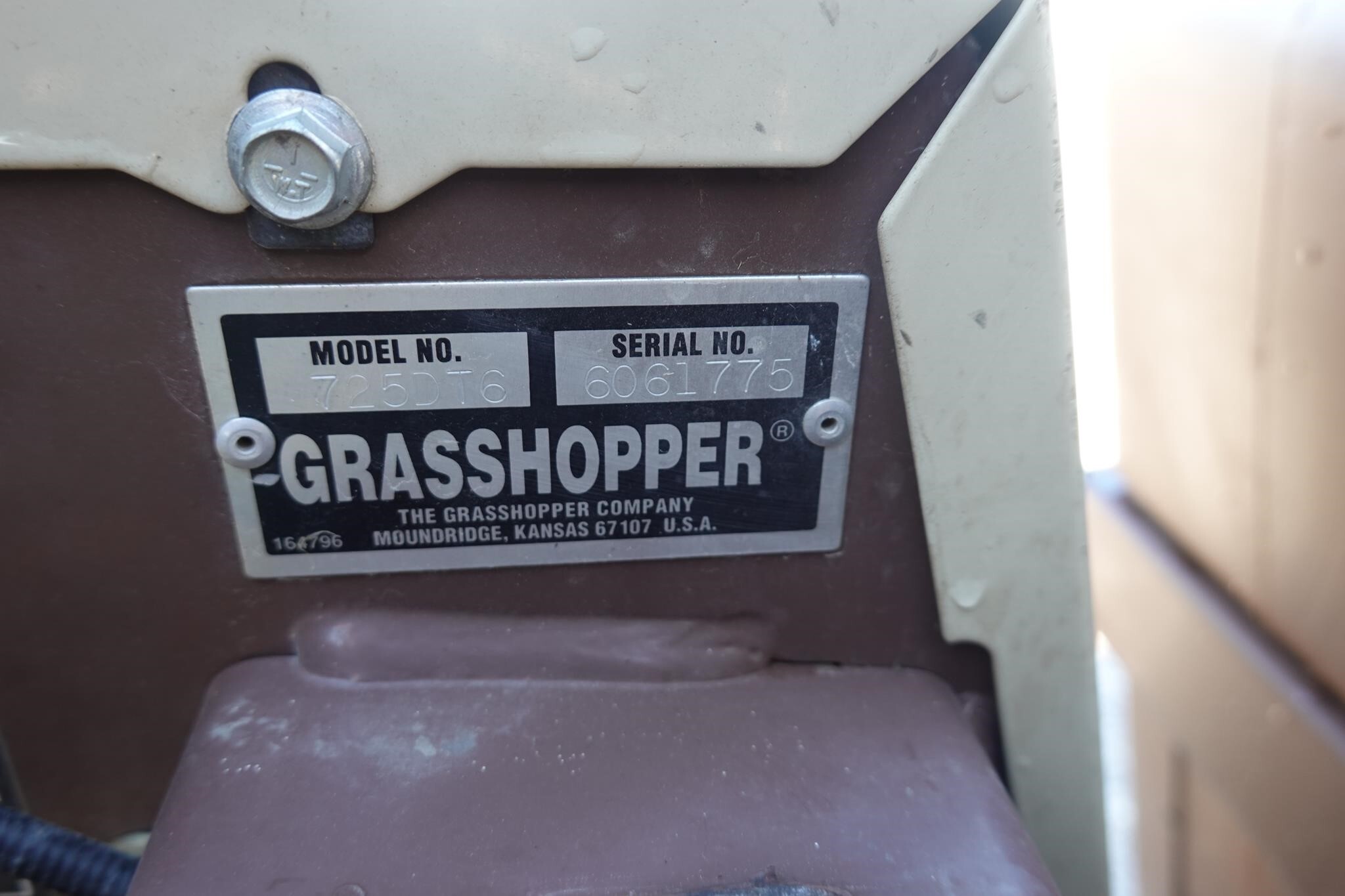 2010 Grasshopper 725DT6 Lawn Mower