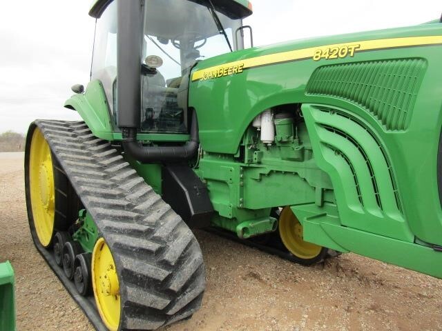 2002 John Deere 8420T Tractor
