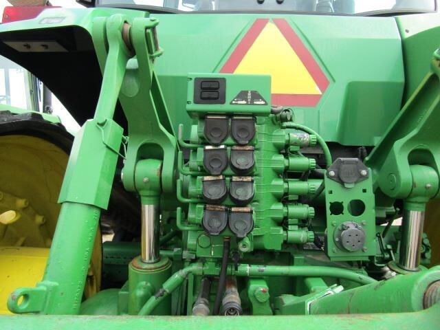 2002 John Deere 8420T Tractor