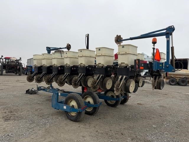 2001 Kinze 3500 Planter