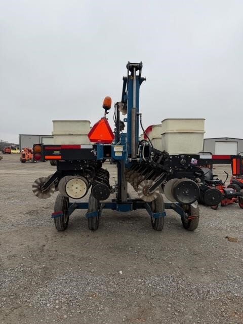 2001 Kinze 3500 Planter
