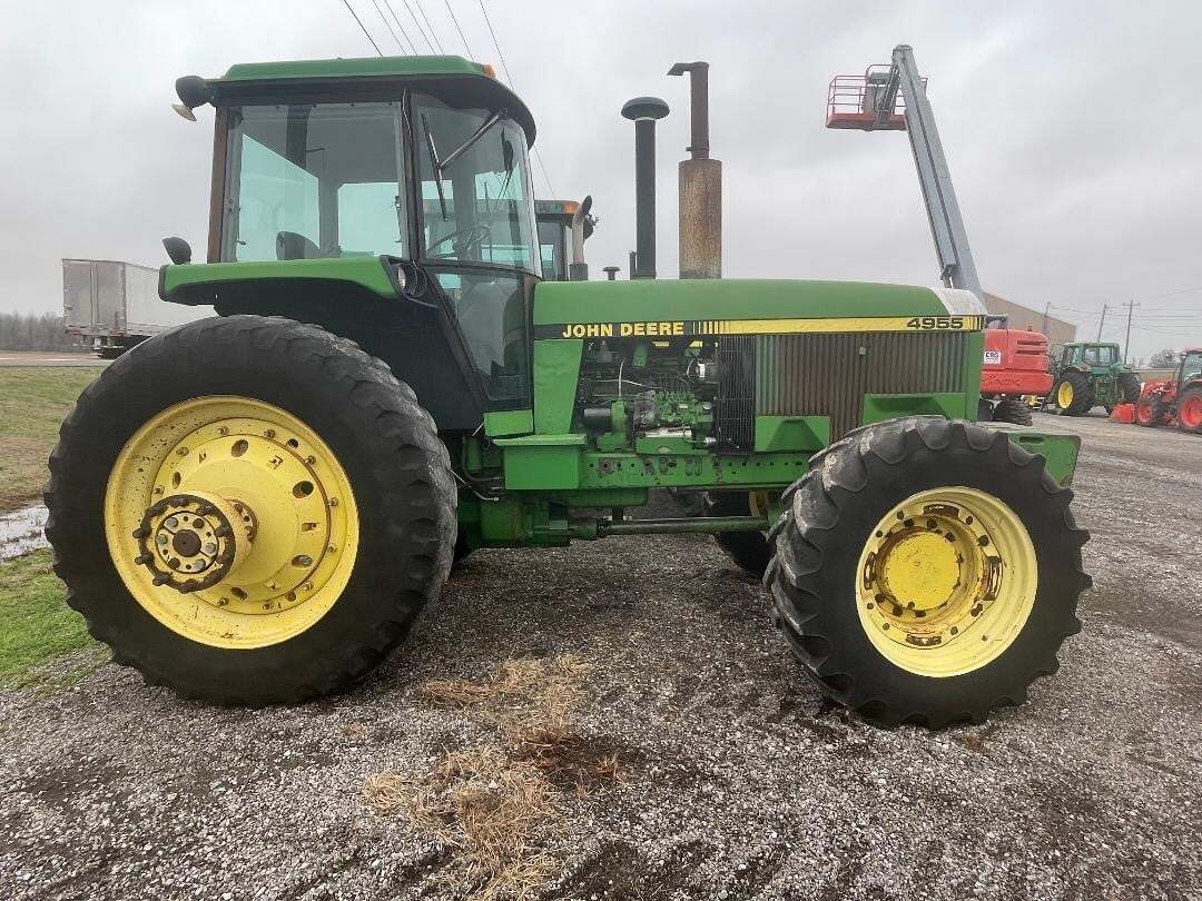 1990 John Deere 4955 Tractor