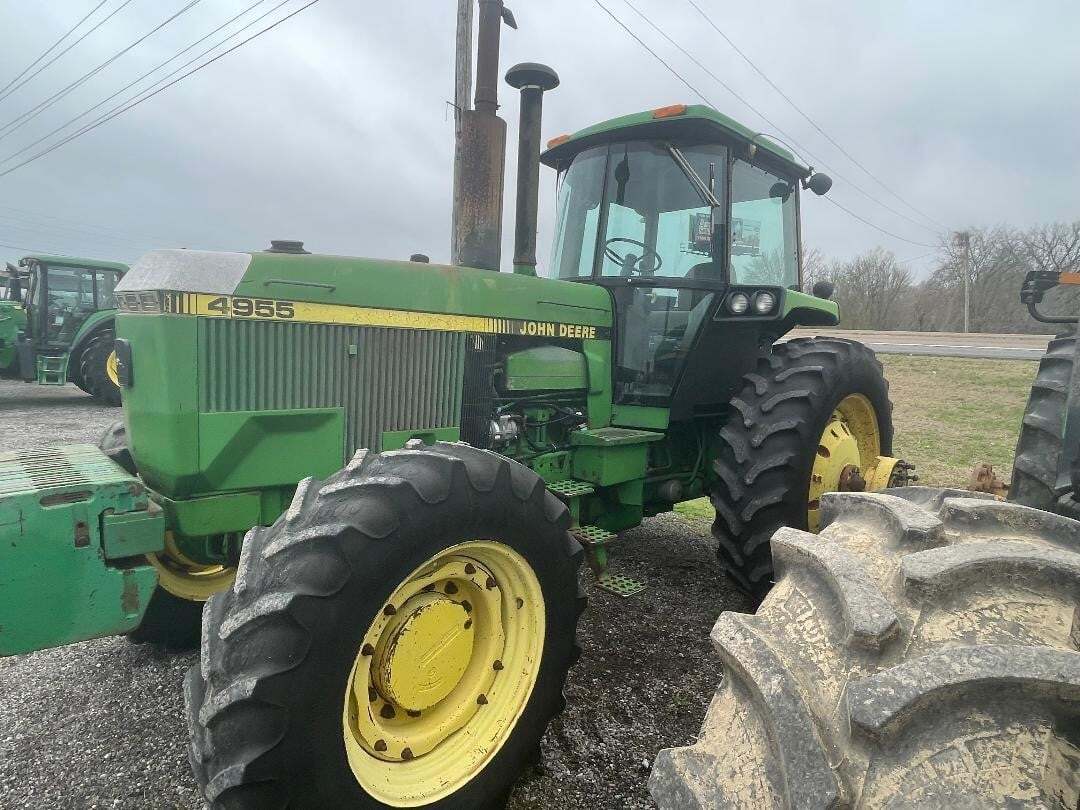 1990 John Deere 4955 Tractor