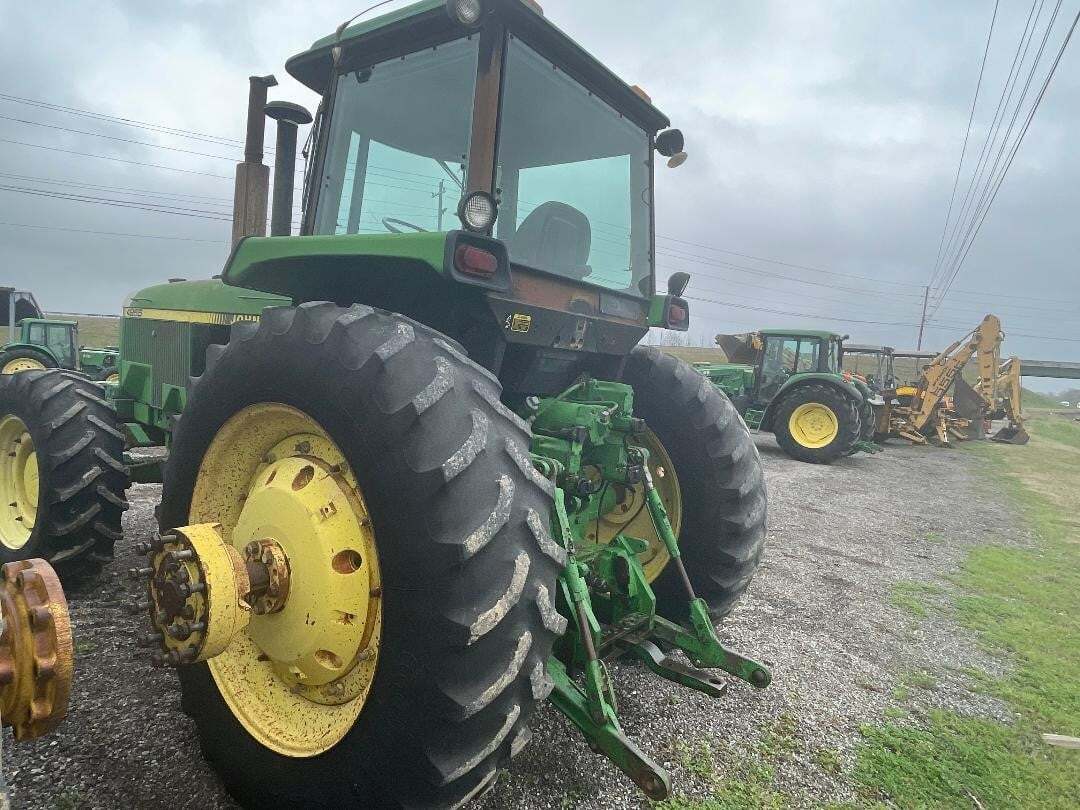 1990 John Deere 4955 Tractor