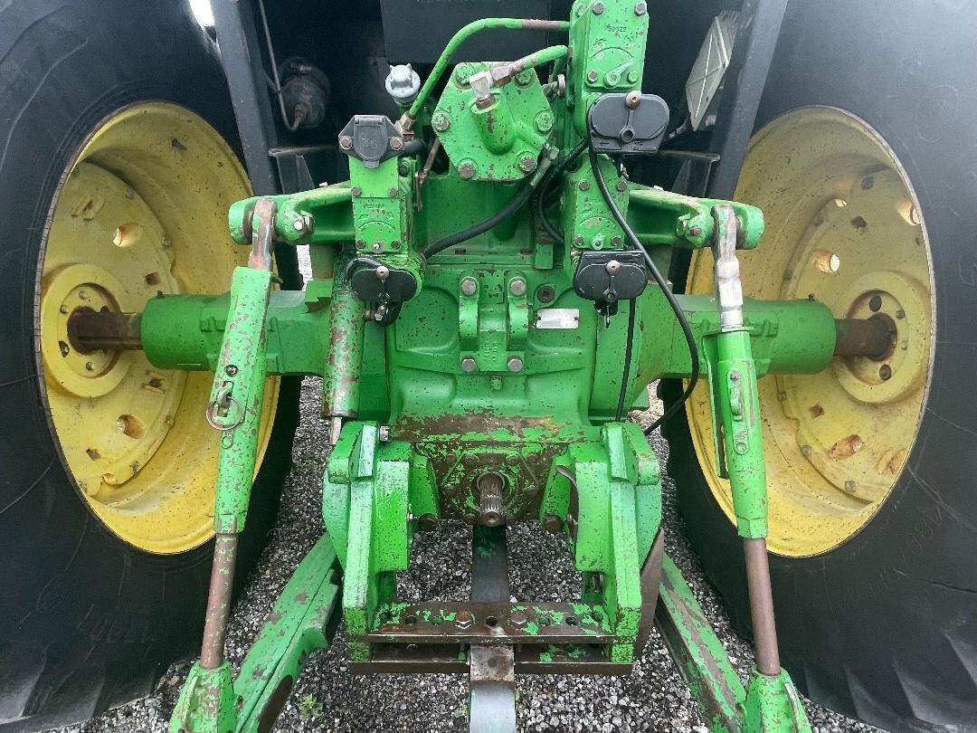 1990 John Deere 4955 Tractor