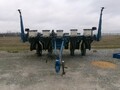  Kinze 3000 Planter