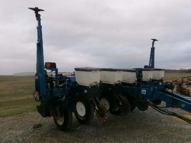  Kinze 3000 Planter