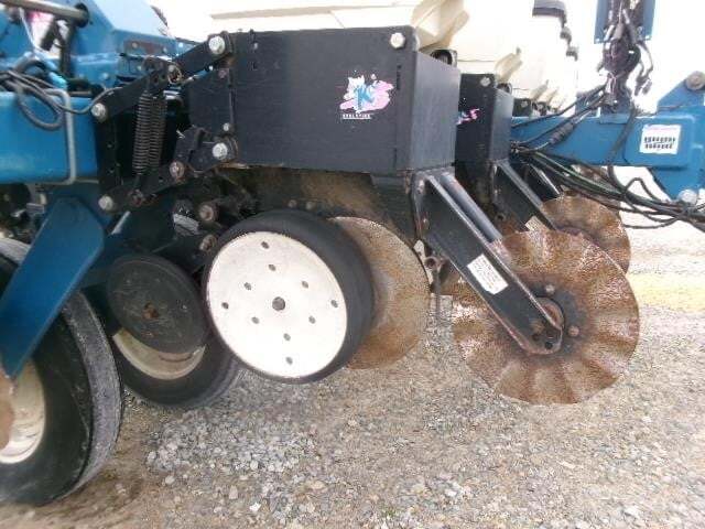  Kinze 3000 Planter