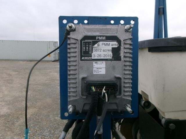  Kinze 3000 Planter