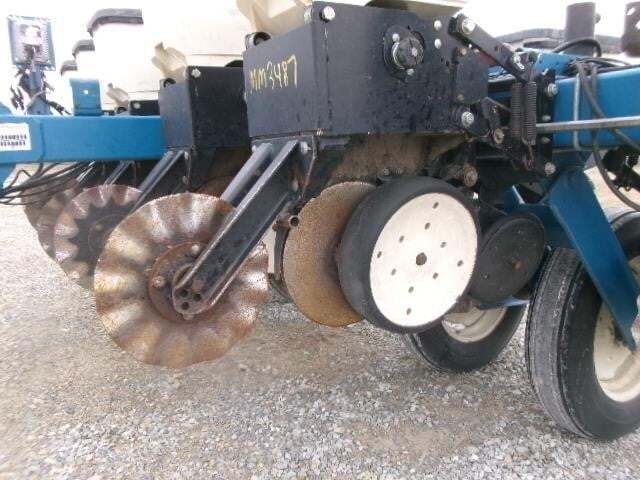  Kinze 3000 Planter