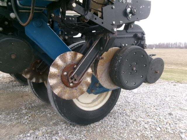  Kinze 3000 Planter