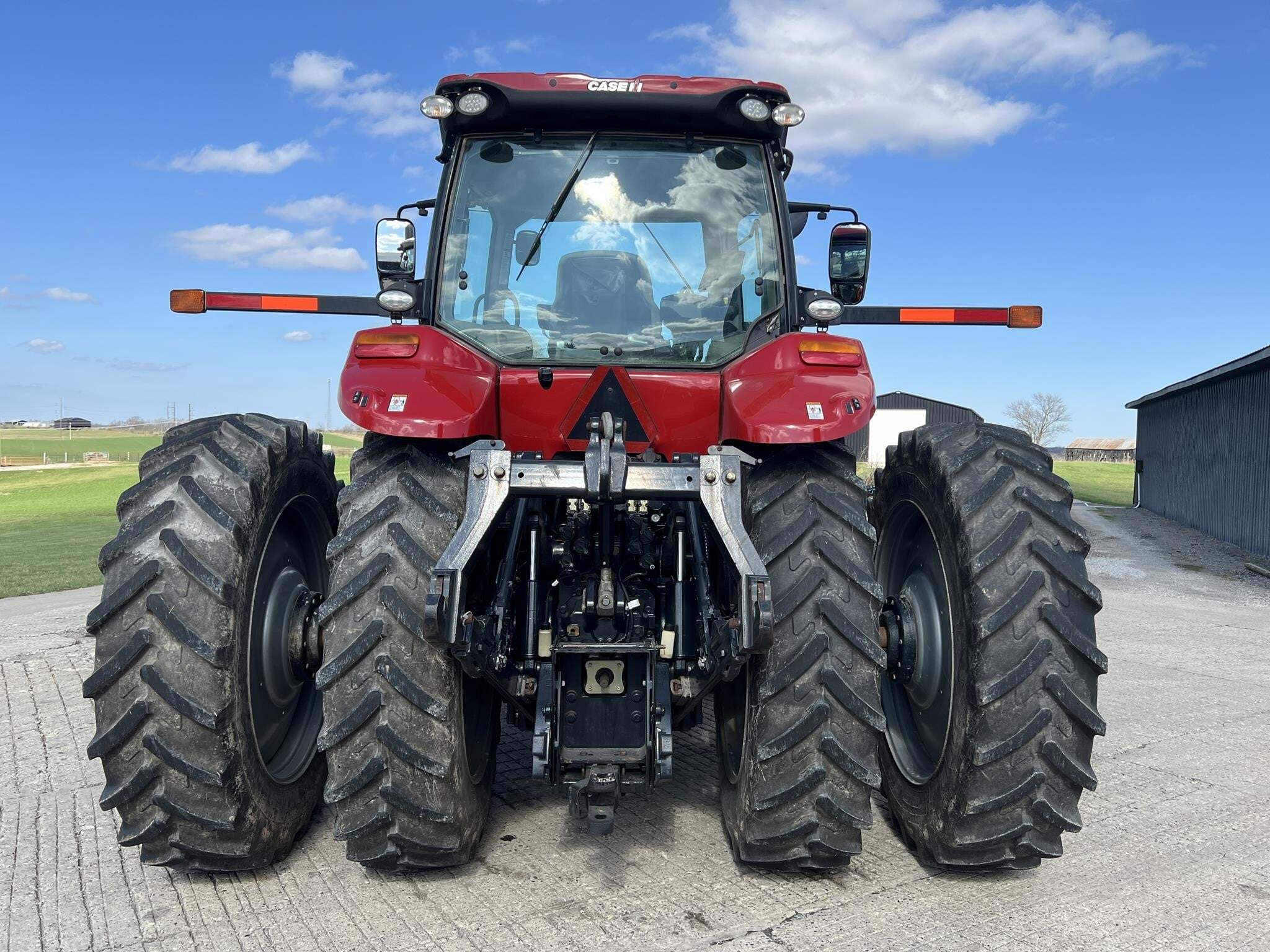 2018 Case IH Magnum 220 Tractor