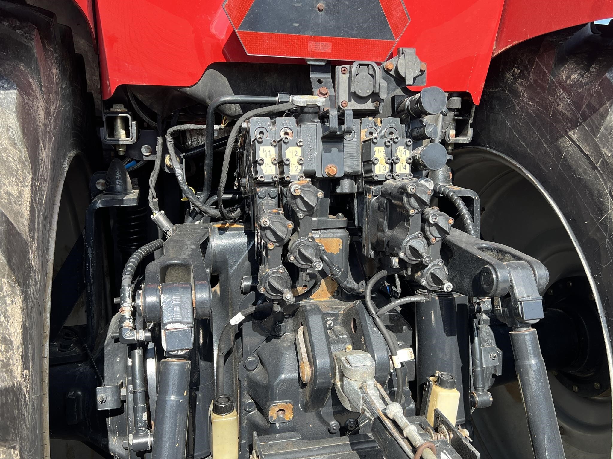 2018 Case IH Magnum 220 Tractor
