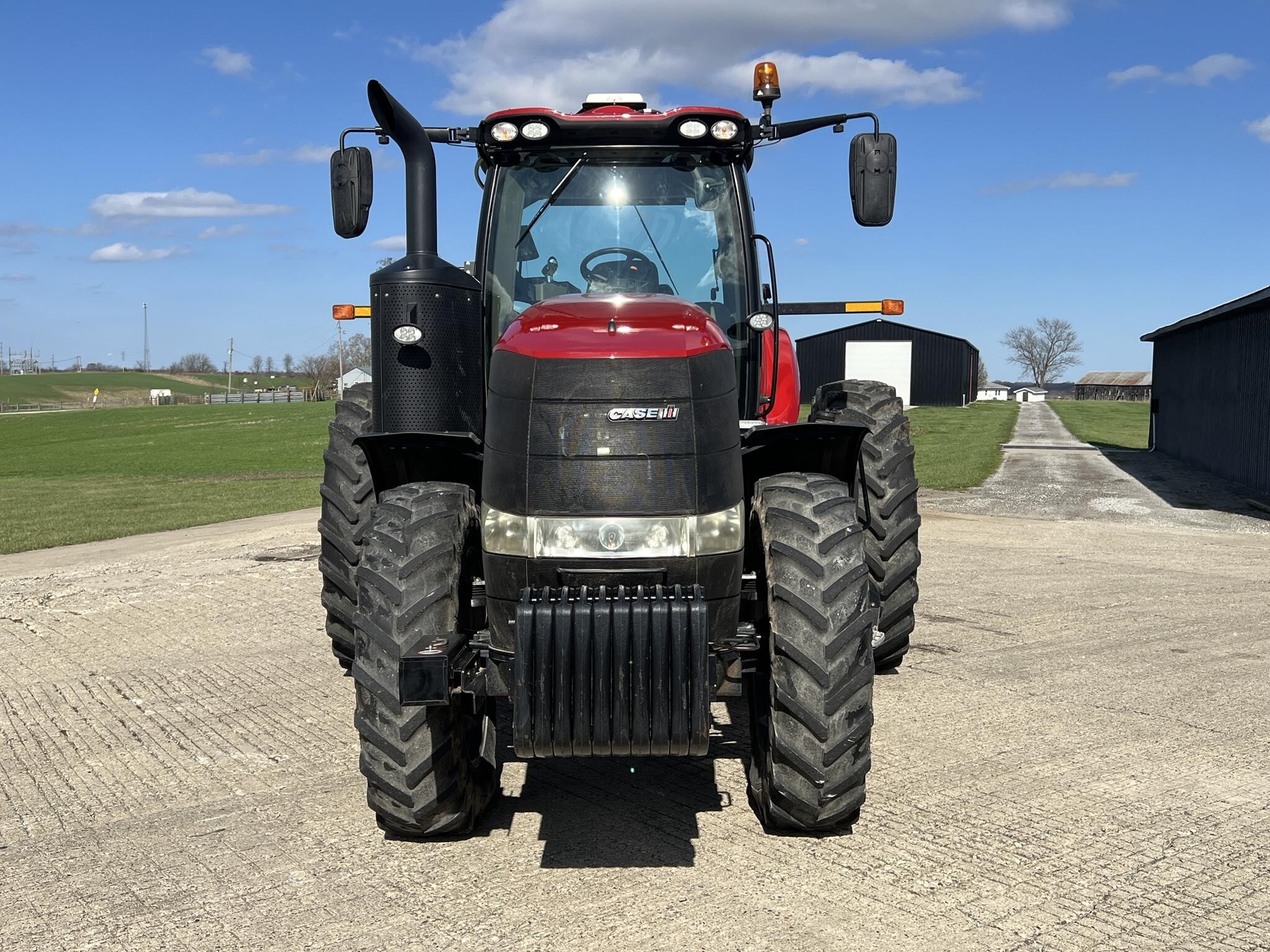 2018 Case IH Magnum 220 Tractor
