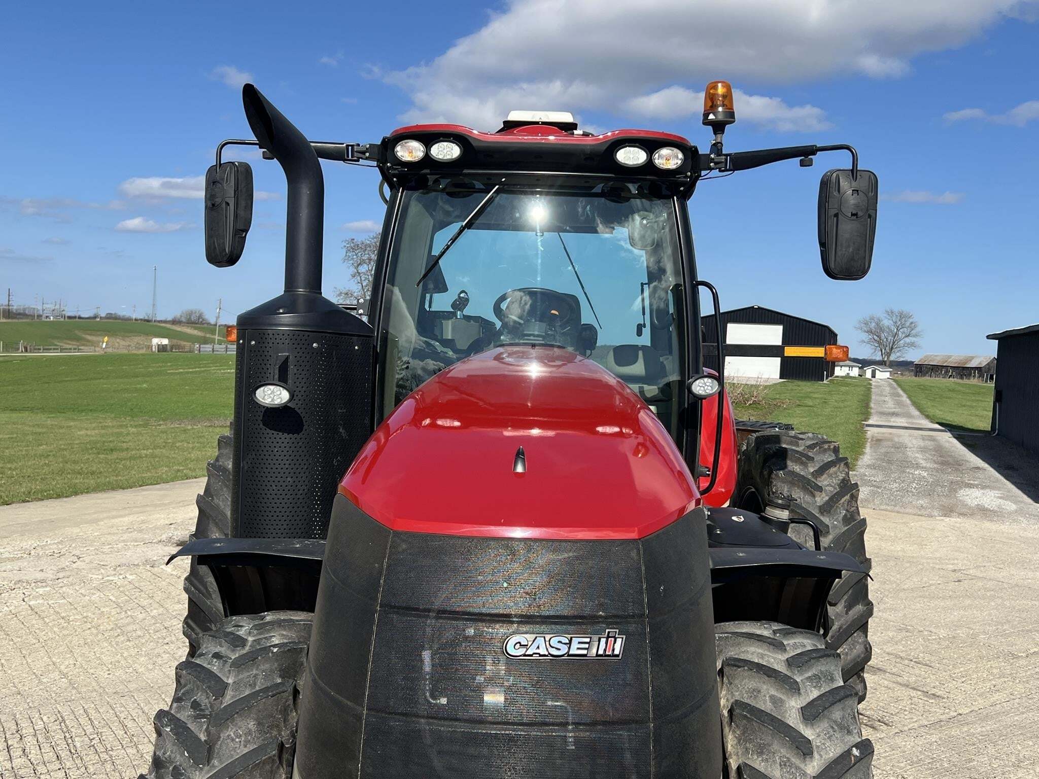 2018 Case IH Magnum 220 Tractor