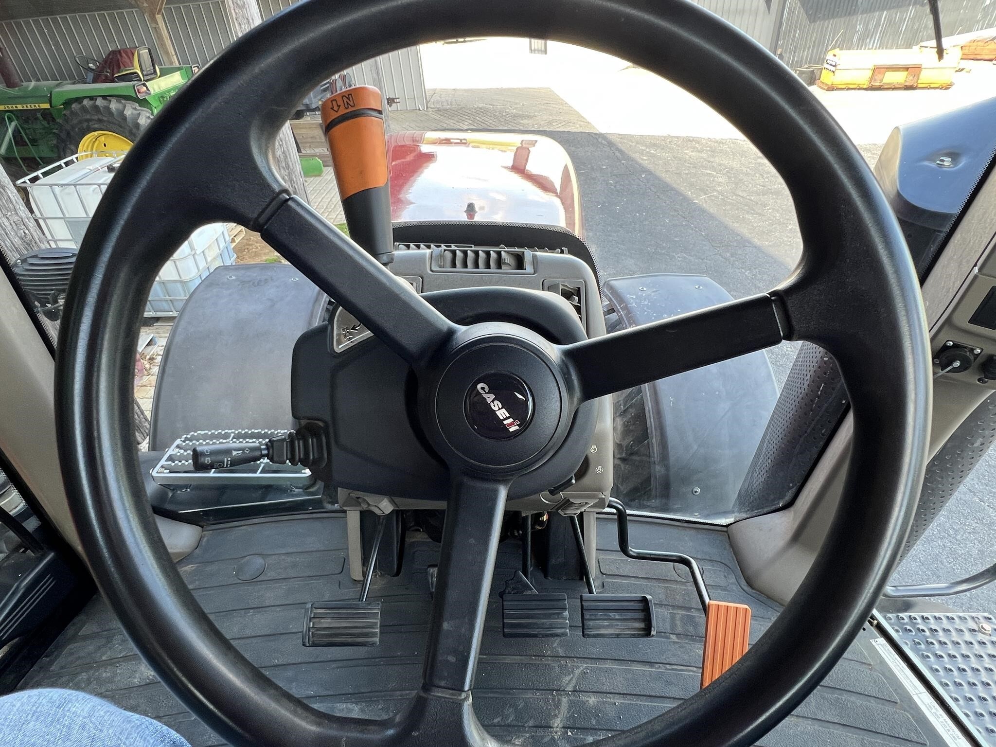 2018 Case IH Magnum 220 Tractor