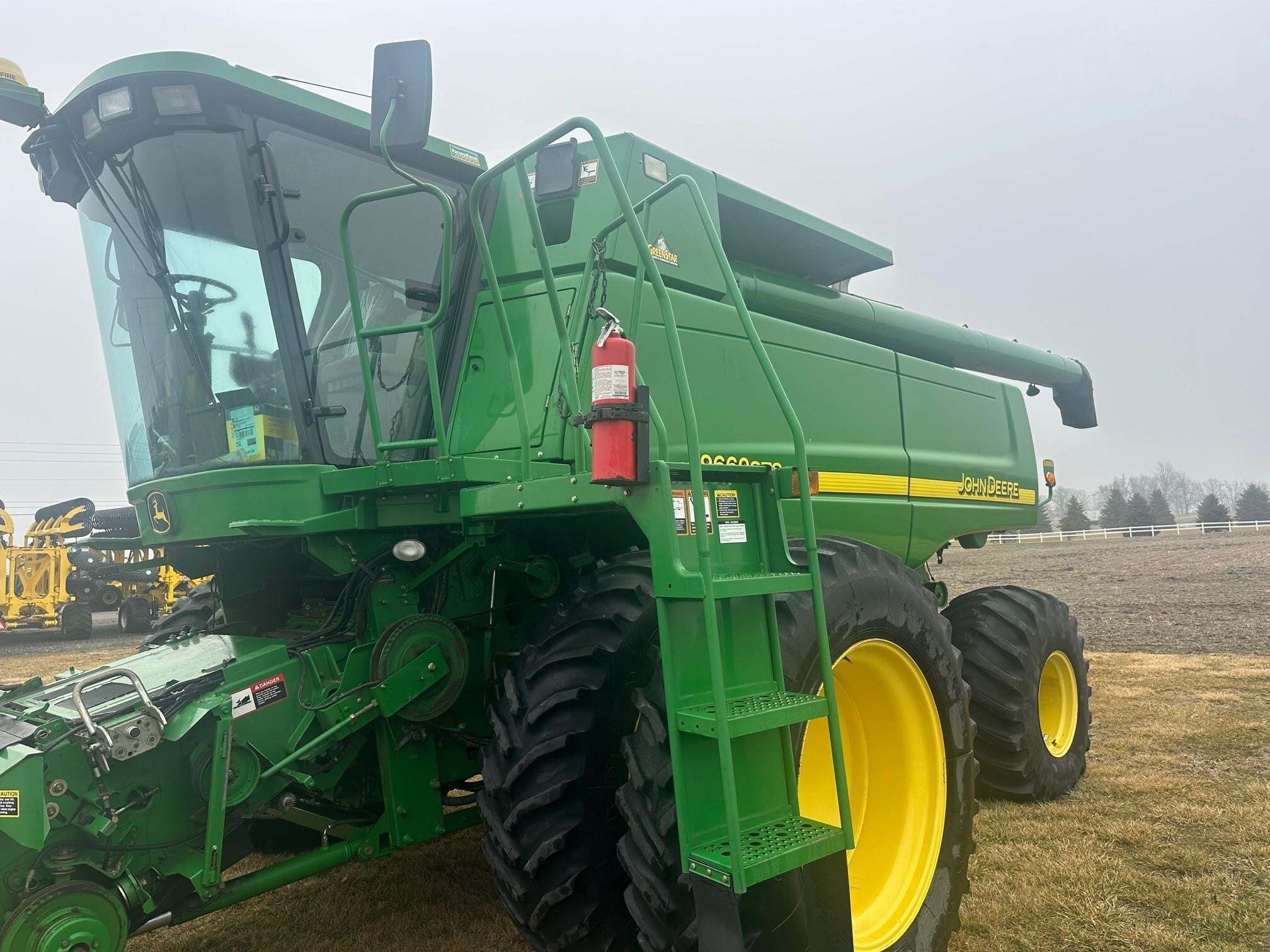 2004 John Deere 9660 STS Combine