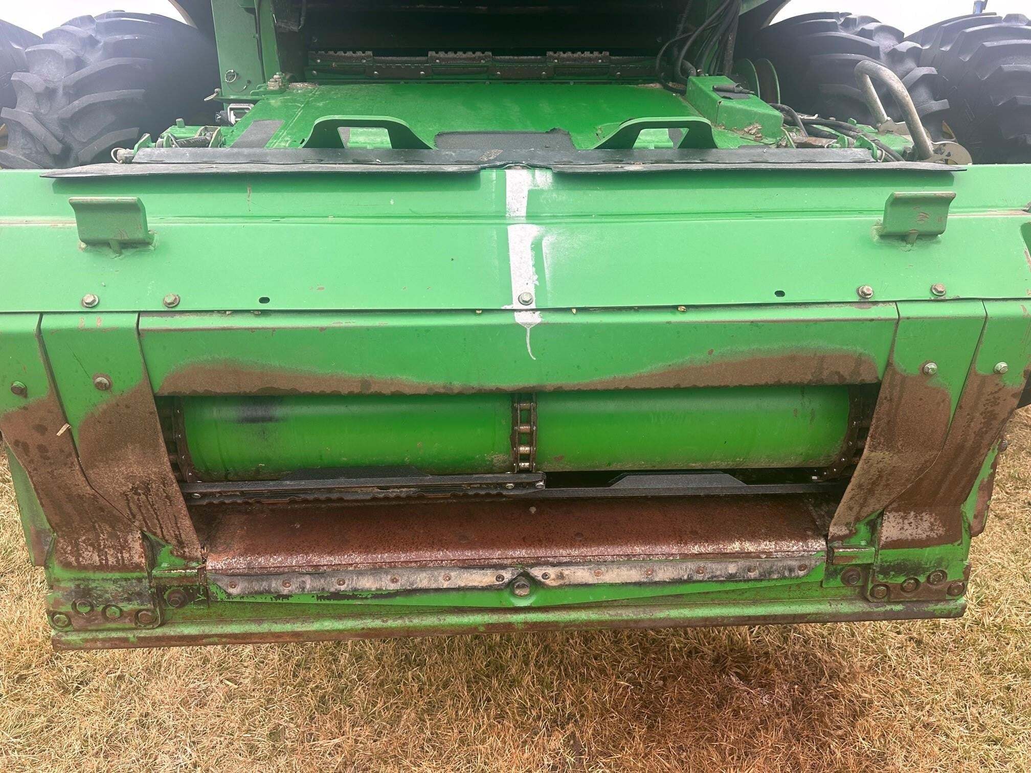 2004 John Deere 9660 STS Combine