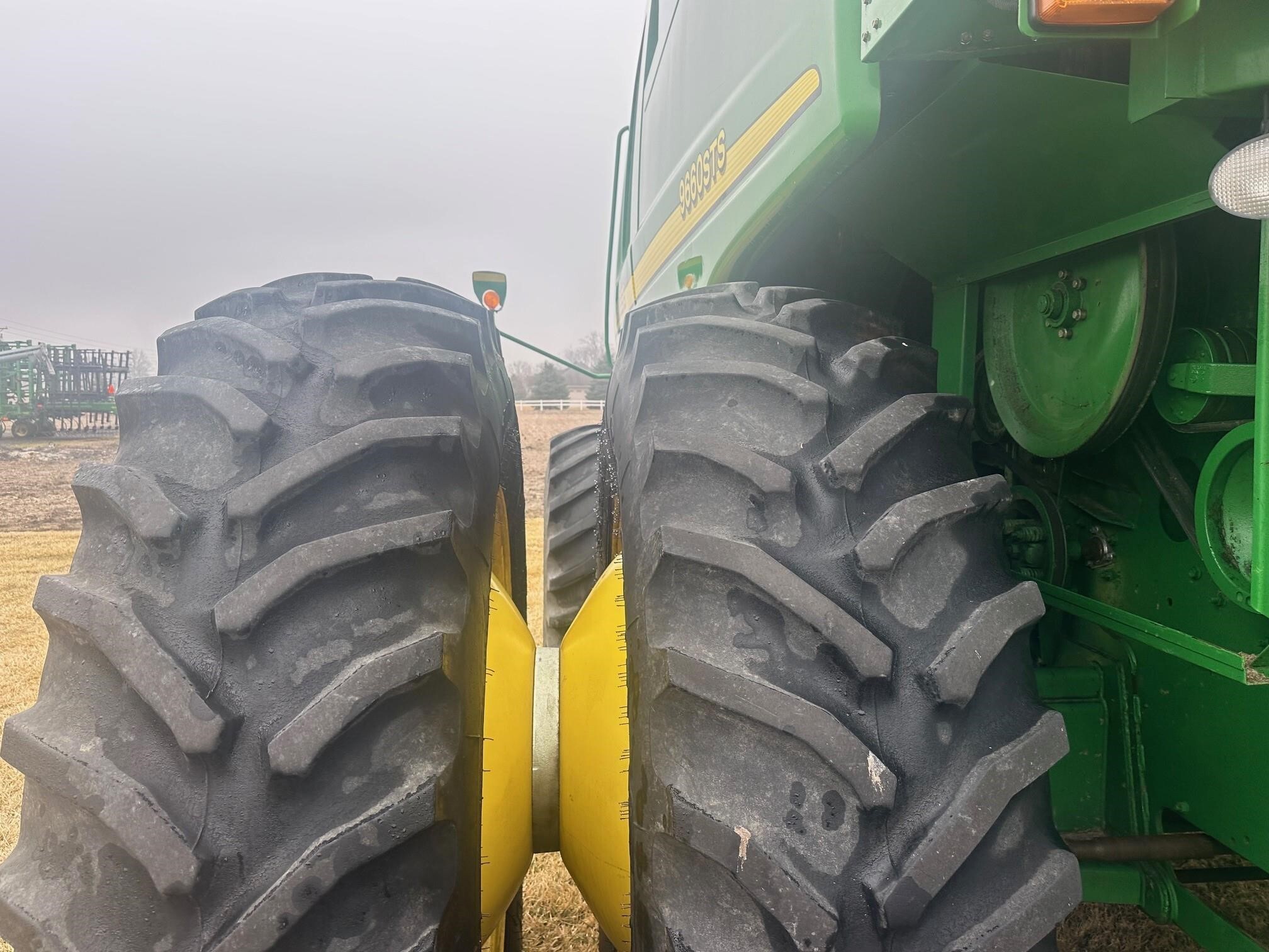 2004 John Deere 9660 STS Combine