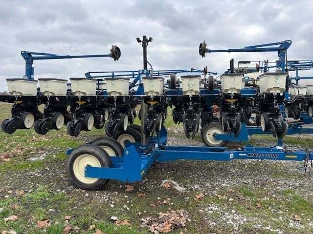 2013 Kinze 3500 Planter