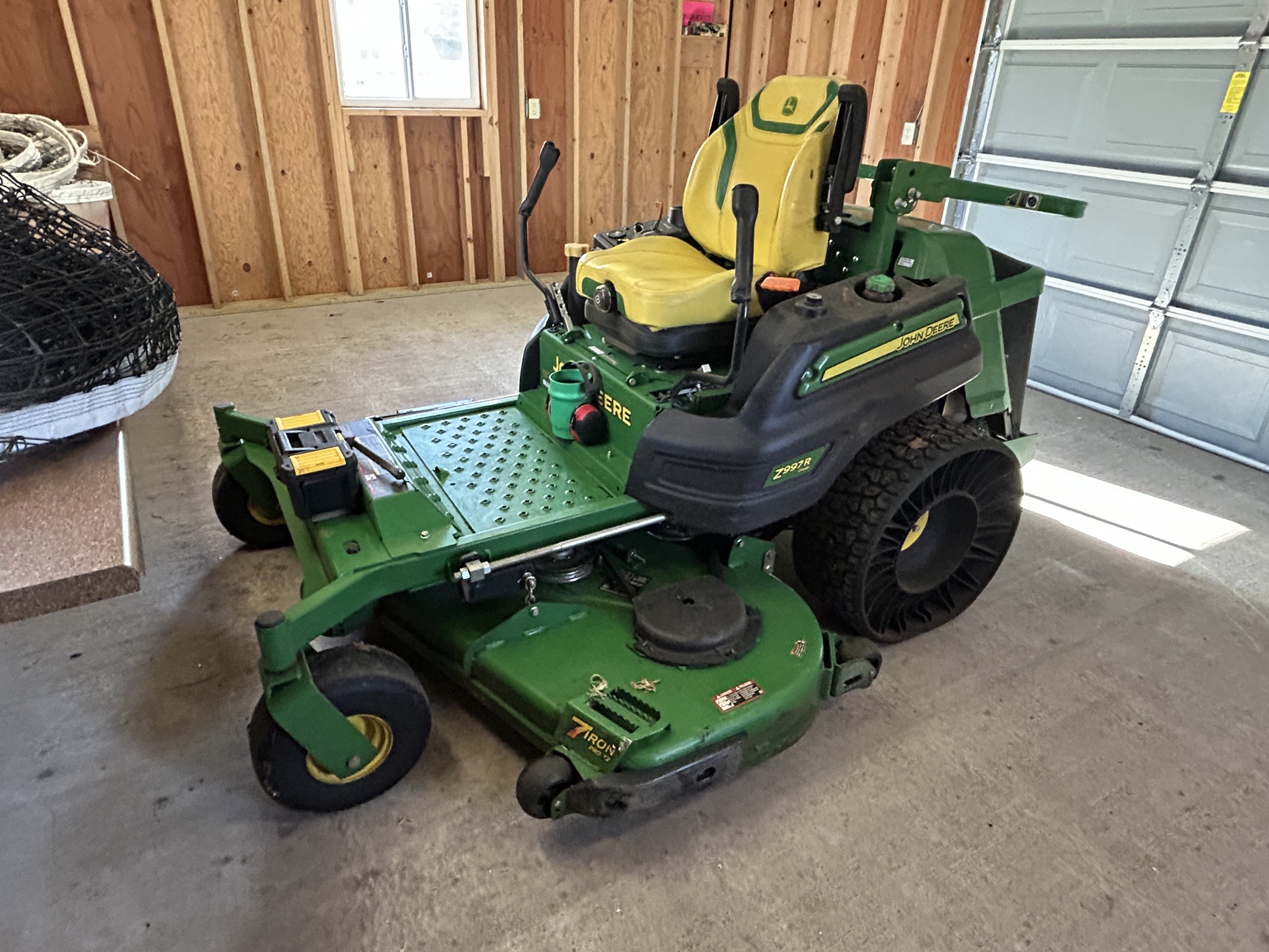 2024 John Deere Z997R Lawn Mower
