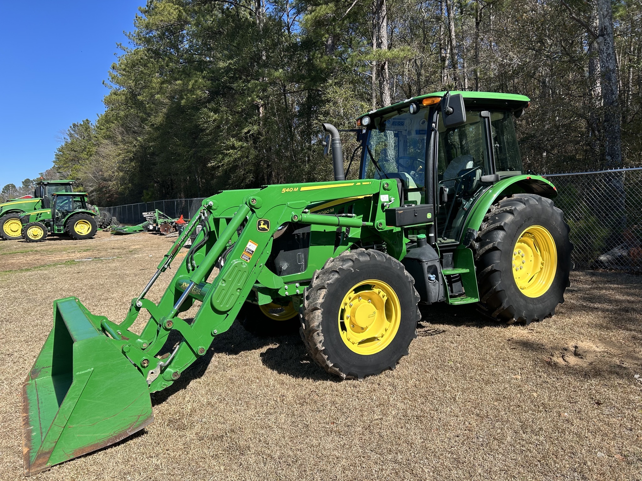 2020 John Deere 5090M Tractor