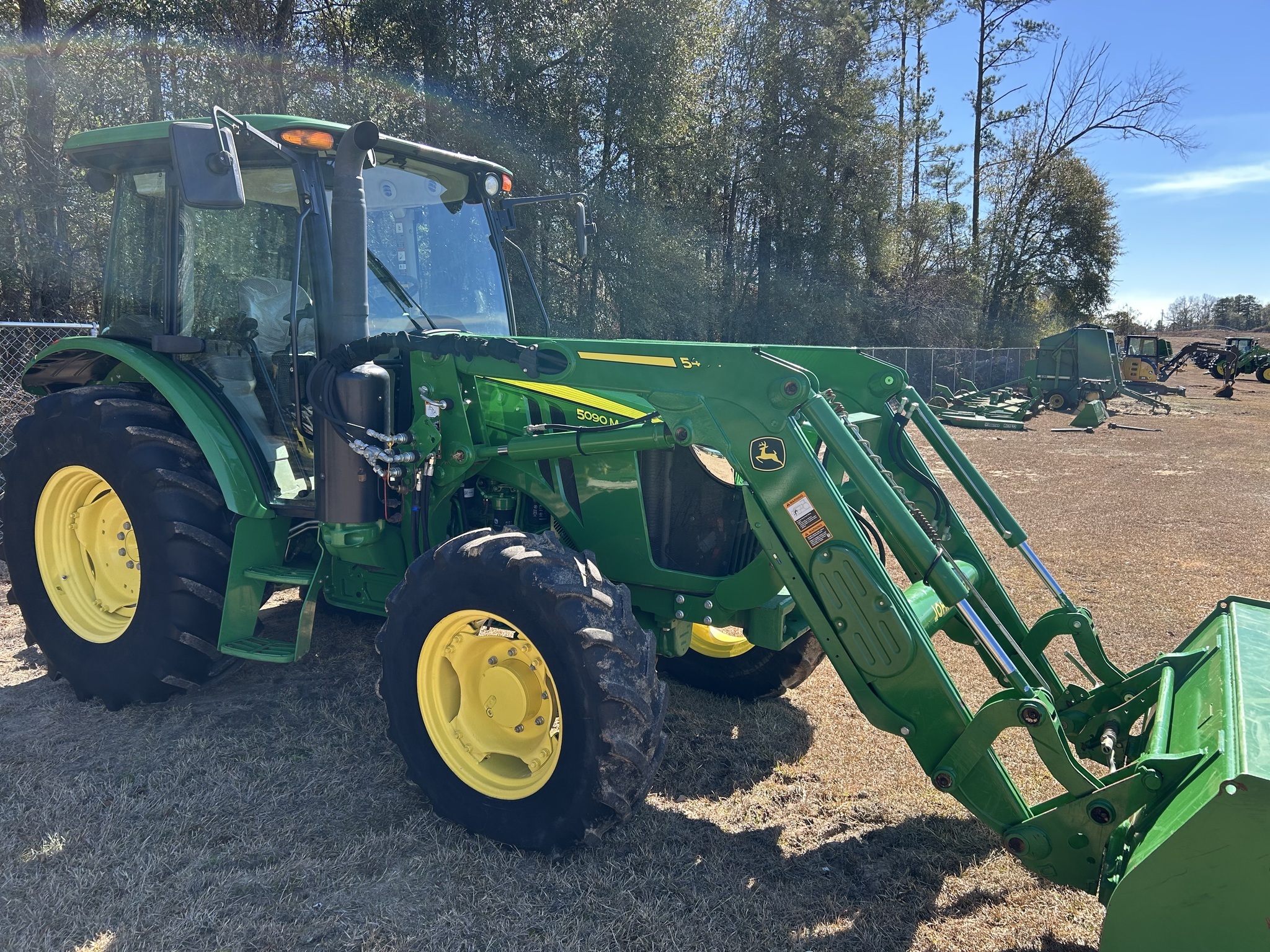 2020 John Deere 5090M Tractor