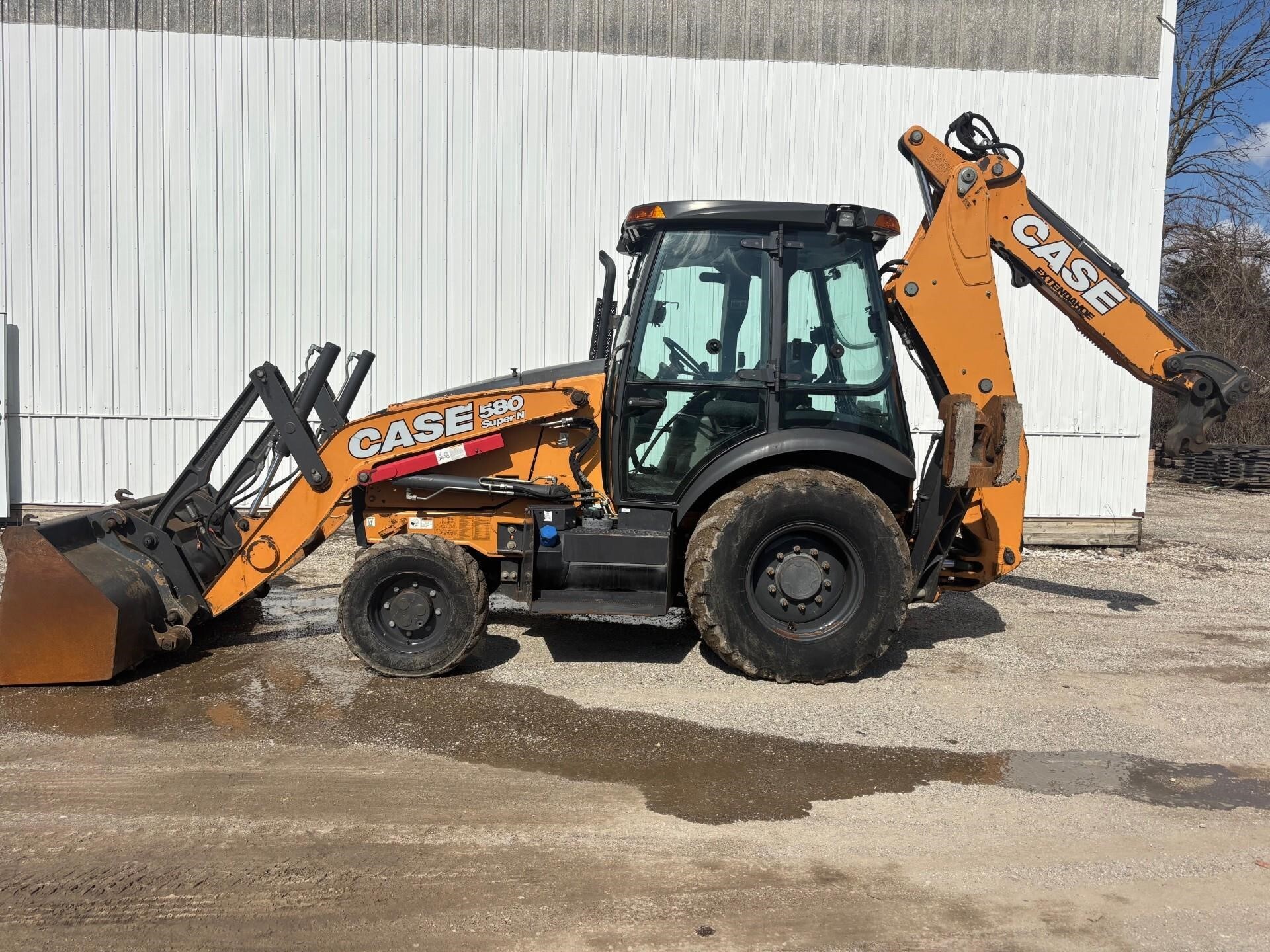 2017 Case 580SN Backhoe