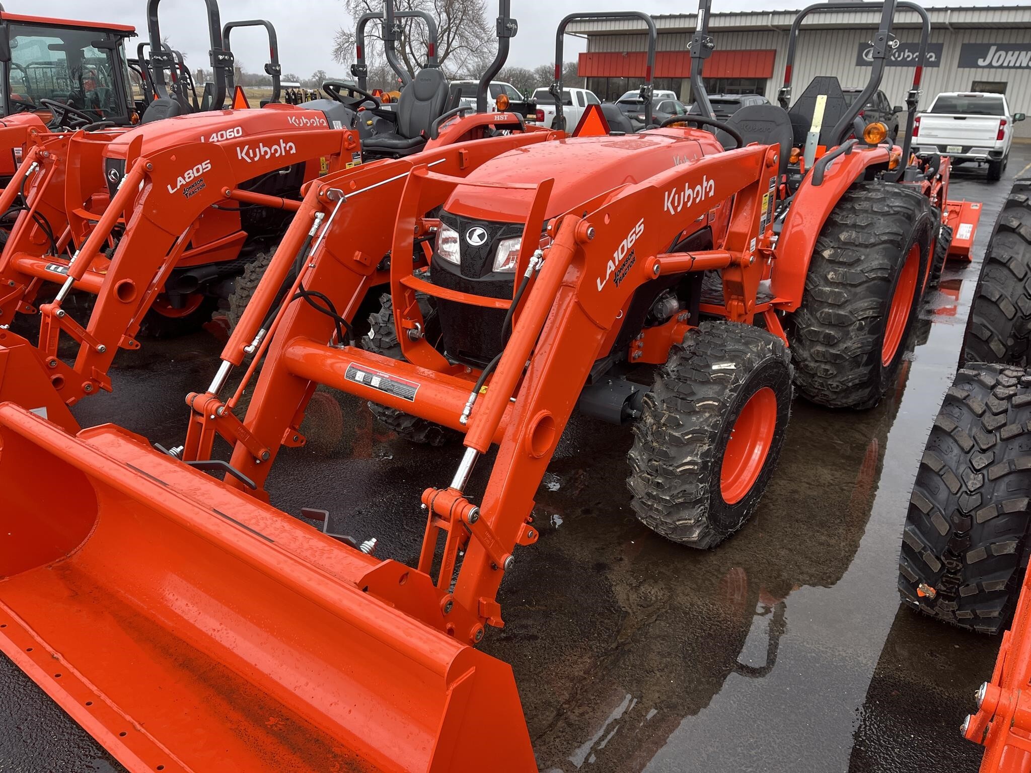  Kubota MX6000HST Tractor