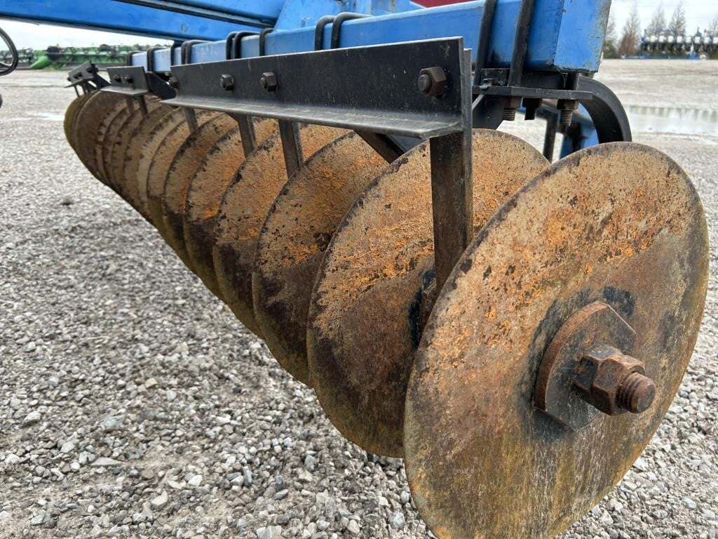  DMI Coulter Champ II HD Chisel Plow
