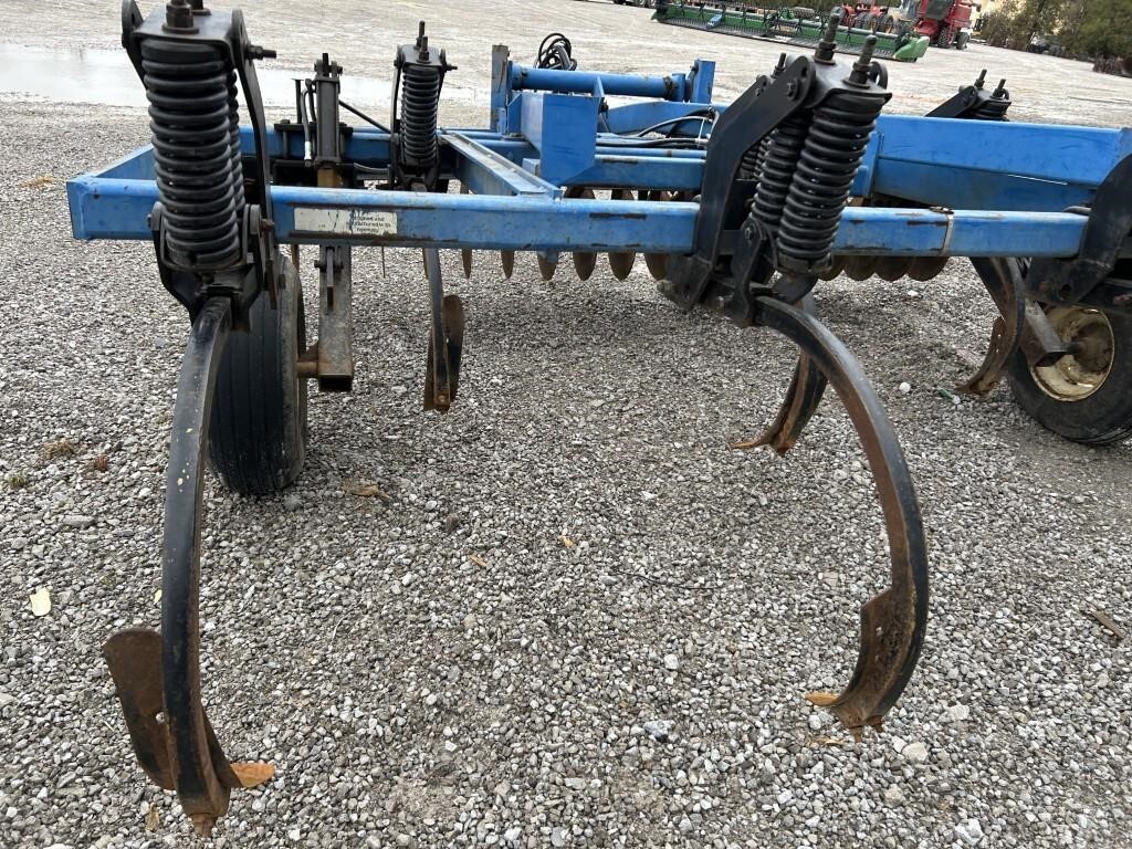 DMI Coulter Champ II HD Chisel Plow