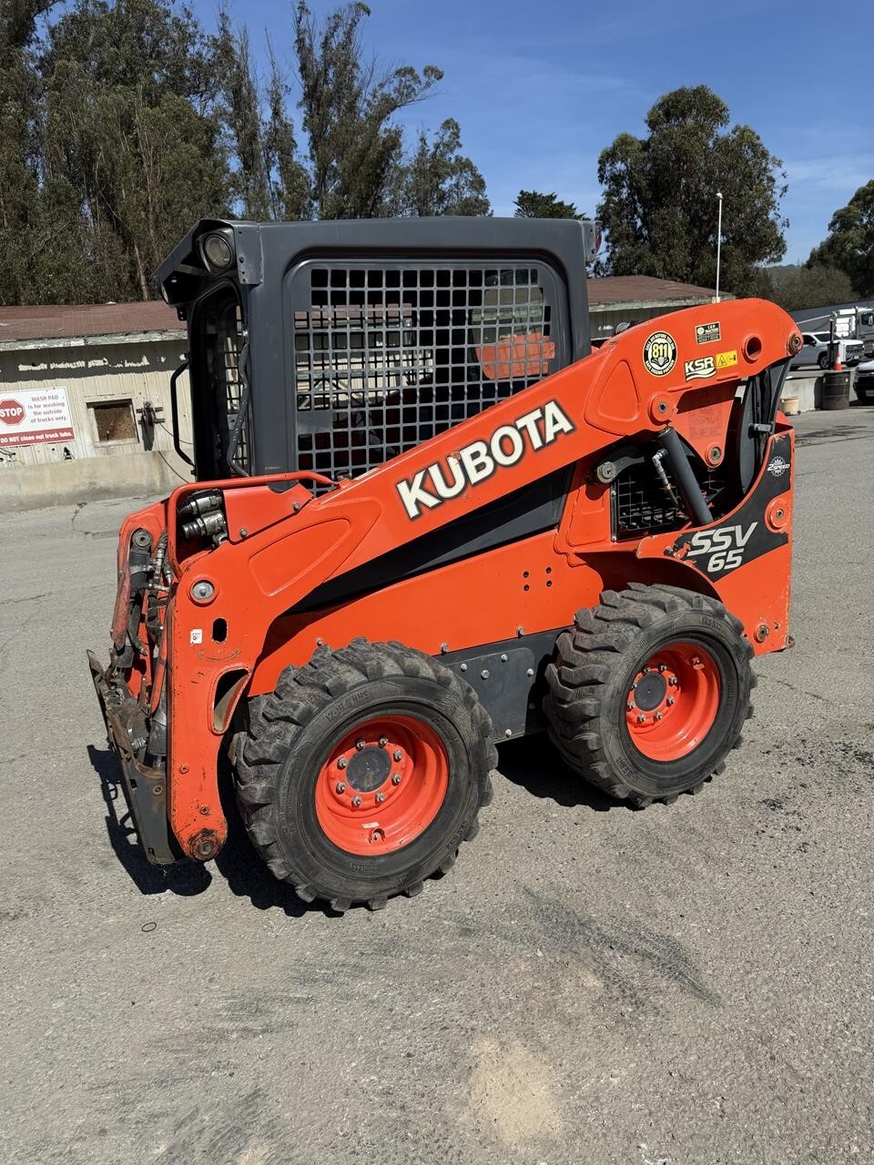 2016 Kubota SSV65 Skid Steer