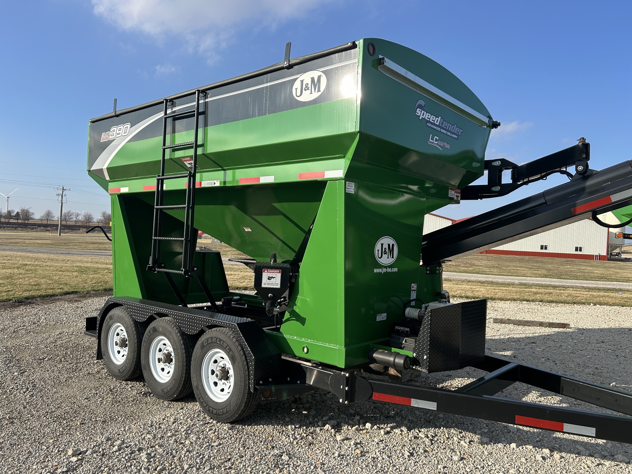 2023 J&M LC390 Seed Tender