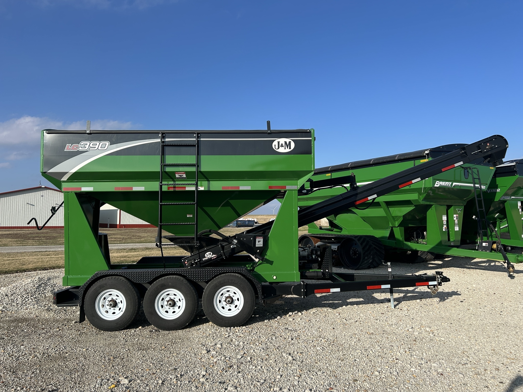 2023 J&M LC390 Seed Tender