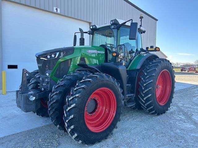 2019 Fendt 933 Vario Tractor