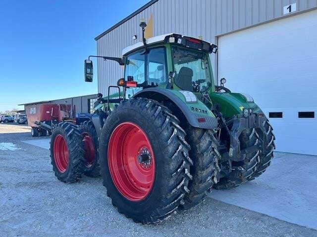2019 Fendt 933 Vario Tractor